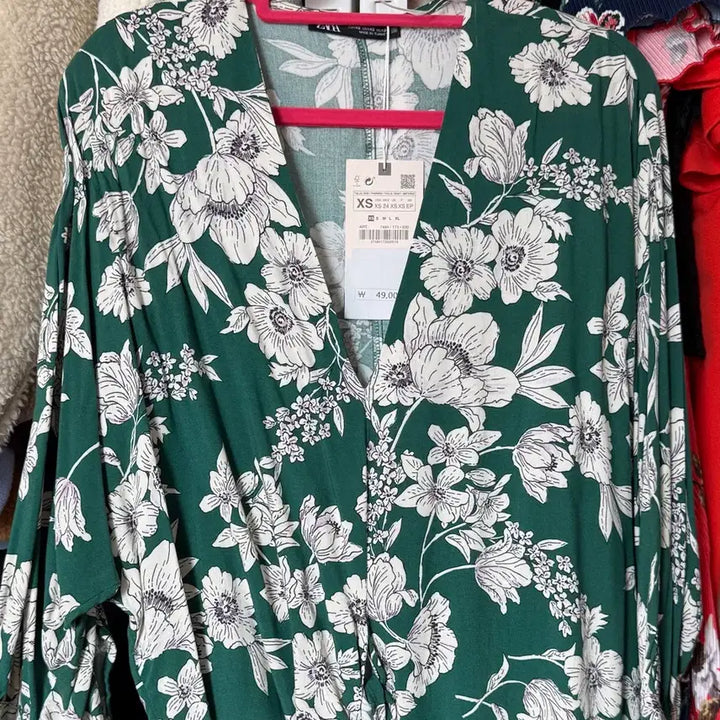 [BUNJANG] ZARA Flower Blouse XS / ZARA 자라 플라워 블라우스 새상품 판매