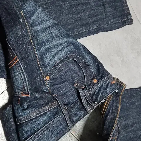 [BUNJANG] Levi's Vintage Washed Denim Jeans / 리바이스 데님 청바지 빈티지 워싱 와이드76-91사이즈