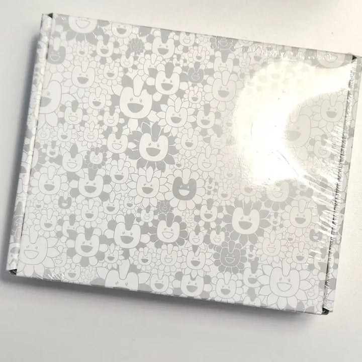 뉴진스X무라카미다카시 앨범 미개봉 새상품 - 혜인