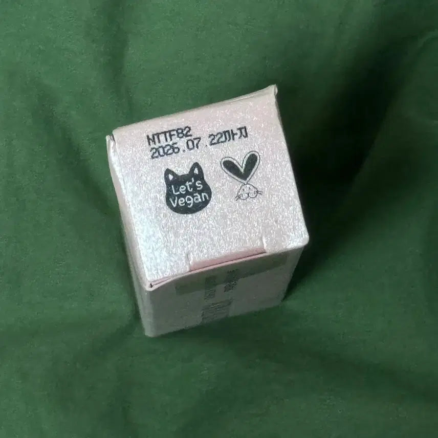 [BUNJANG] Keepintouch Glass Glow Lip Tint 02 Rose Dew / 키핀터치 글라스 글로우 립 틴트 02 로즈듀