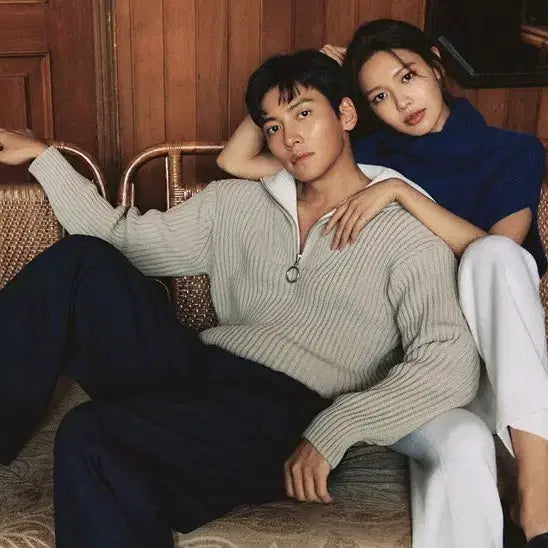 [BUNJANG] Singles Magazine / <당신이 소원을 말하면>지창욱님과 수영님의 커플화보가 실린 싱글즈잡지양도
