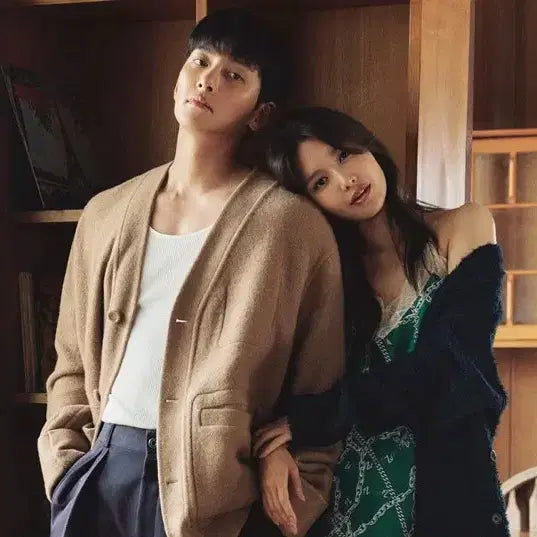 [BUNJANG] Singles Magazine / <당신이 소원을 말하면>지창욱님과 수영님의 커플화보가 실린 싱글즈잡지양도