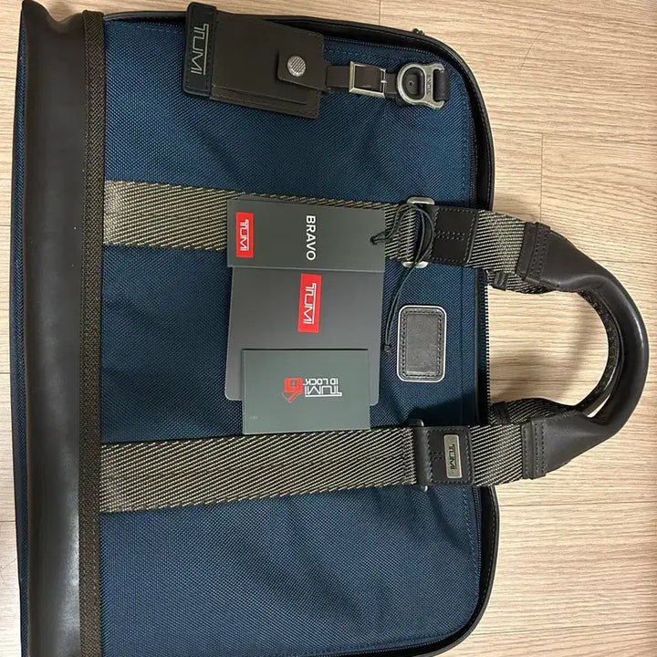 [BUNJANG] Tumi Alpha Bravo Andrew Slim Briefcase / 투미 알파브라보 앤드류 슬림 브리프케이스