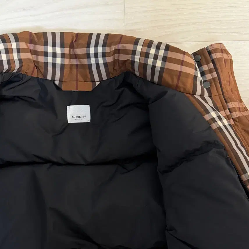 [BUNJANG] Burberry Padded Jacket / 버버리패딩