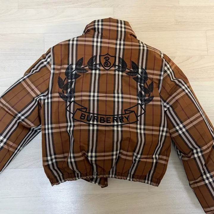 [BUNJANG] Burberry Padded Jacket / 버버리패딩