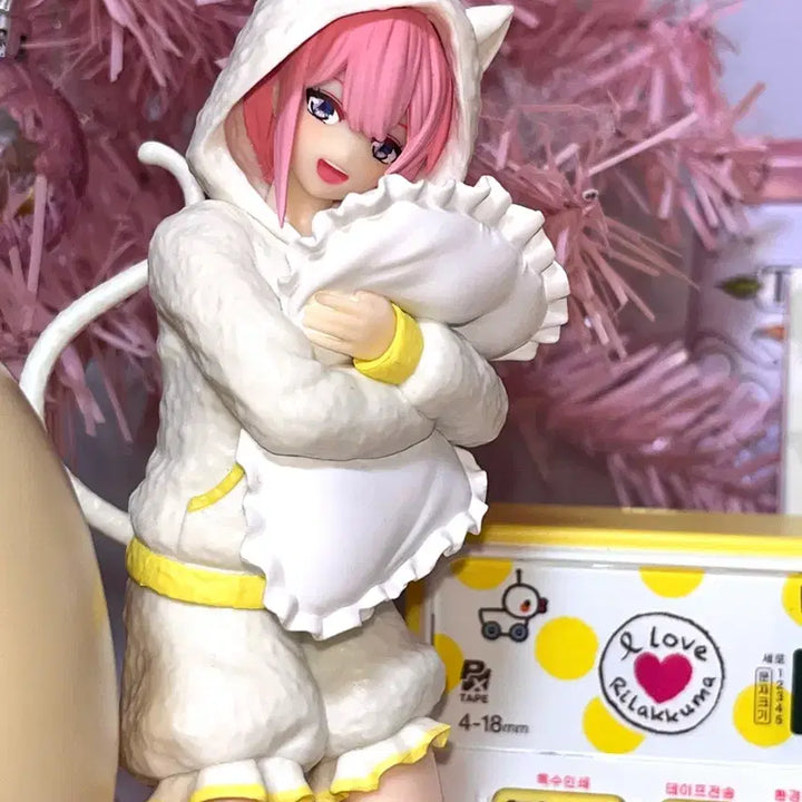 후쿠야 오등분의신부 나카노 이치카 고양이잠옷 피규어 + 포카 캔뱃지