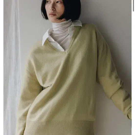 [BUNJANG] Blanck Room Oversized V-Neck Knit Lime / 블랑크룸 오버 브이넥 니트 라임