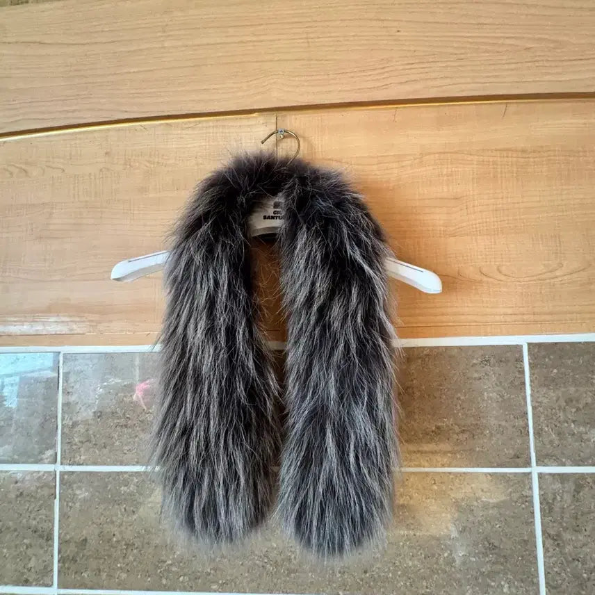 [BUNJANG] Jilsantiamo Gray Fur Muffler / 질산티아모 그레이 퍼 머플러