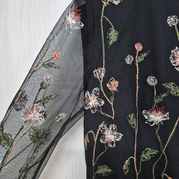 [BUNJANG] Mojo S.Phine Embroidered Long Dress / 모조에스핀 자수 롱원피스