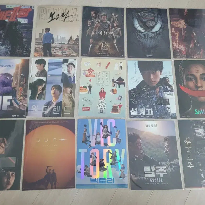 [BUNJANG] Lotte Cinema Art Card Bundle Set / [급처] 롯데시네마 아트카드 75개 일괄 판매합니다