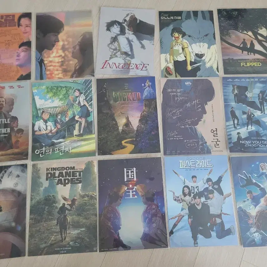 [BUNJANG] Lotte Cinema Art Card Bundle Set / [급처] 롯데시네마 아트카드 75개 일괄 판매합니다