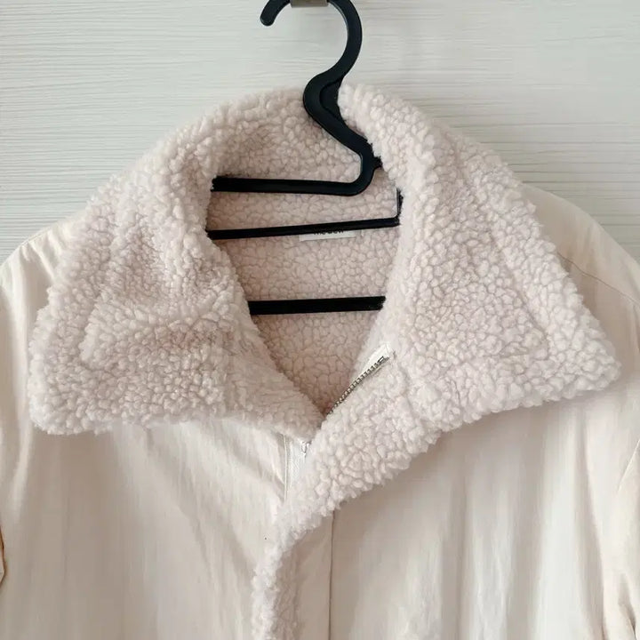 [BUNJANG] Stylenanda High Neck Dumble Long Parka (Cream) / 스타일난다 하이넥카라 덤블 롱파카 (크림컬러) 뽀글이롱코트