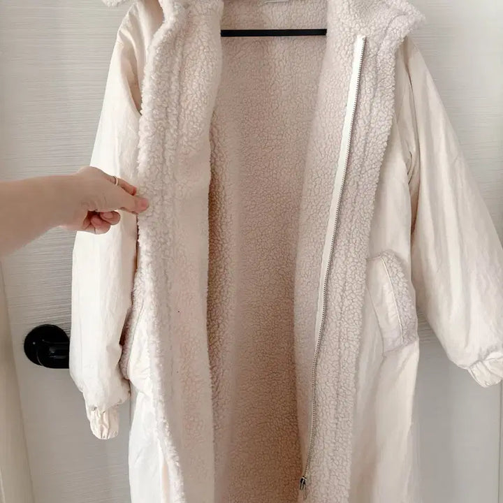[BUNJANG] Stylenanda High Neck Dumble Long Parka (Cream) / 스타일난다 하이넥카라 덤블 롱파카 (크림컬러) 뽀글이롱코트