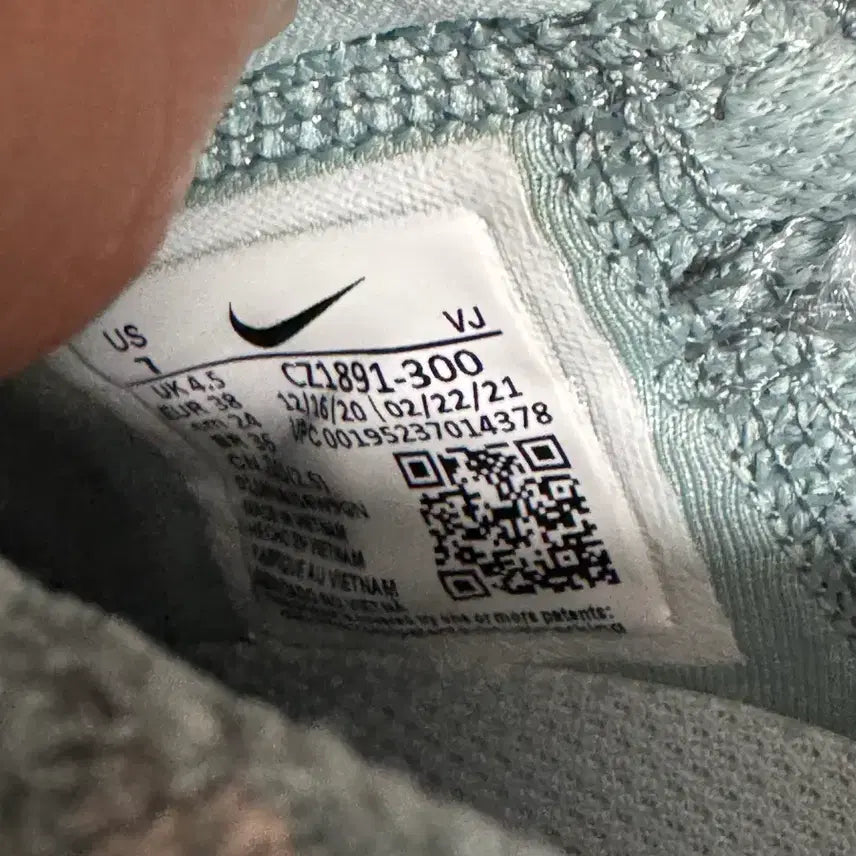 [BUNJANG] Nike Free Run Next Nature Flyknit Flywire (Almost New) / 나이키 프리 런 넥스트 네이처 240 플라이니트 플라이와이어 (거의새것!