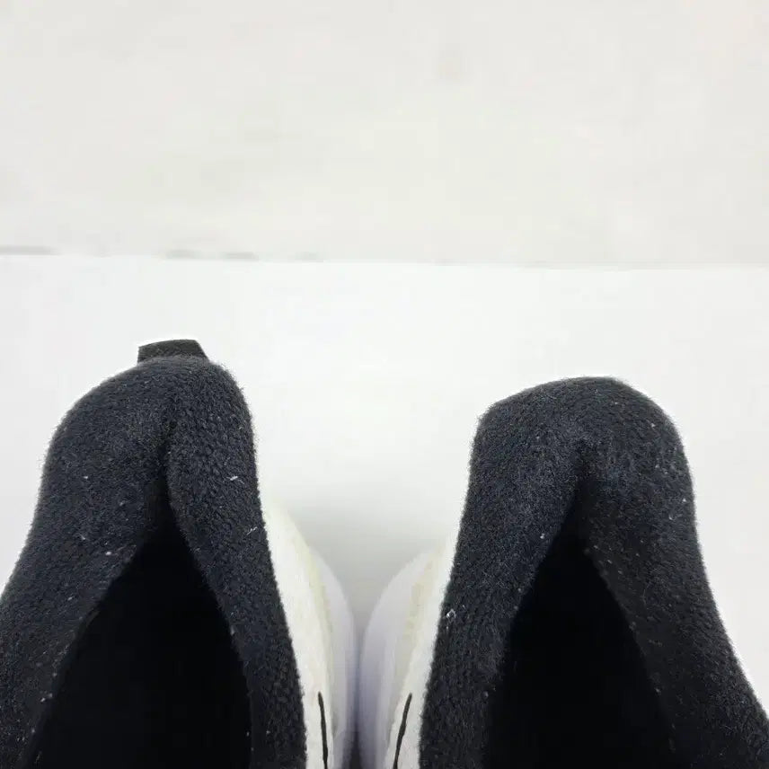 [BUNJANG] Nike Mamba Focus White Black / 빈트로^^290 나이키 맘바 포커스 화이트 검