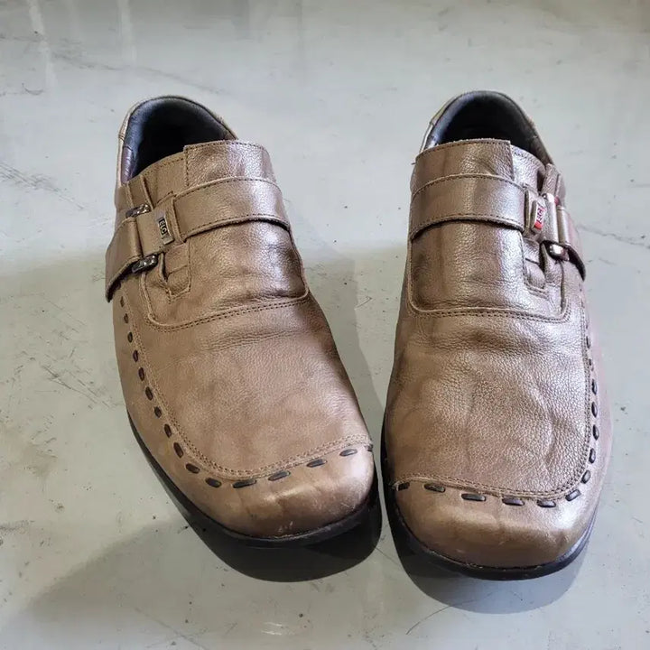 [SOLD OUT] 엘칸토스니커즈260