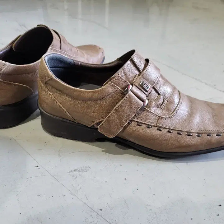 [SOLD OUT] 엘칸토스니커즈260