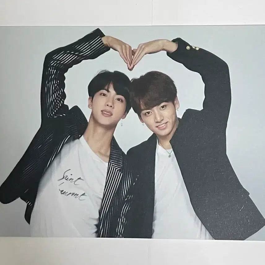 BTS 방탄소년단 윙파콘 아미부스 포카 뷔지민 진정국 제이홉 진