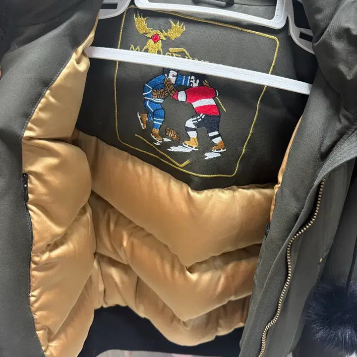 [BUNJANG] Moose Knuckles Khaki Padded Jacket (Size M) / 무스너클 M사이즈 카키색패딩