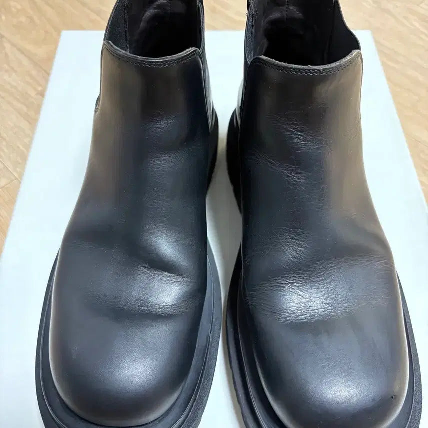 [BUNJANG] Bottega Veneta Lug Chelsea Ankle Boots / 보테가 베네타 러그 첼시 앵클 부츠 37