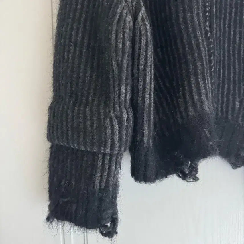 [BUNJANG] Juun J Knit Zip-up / Juun j 데미지 니트집업