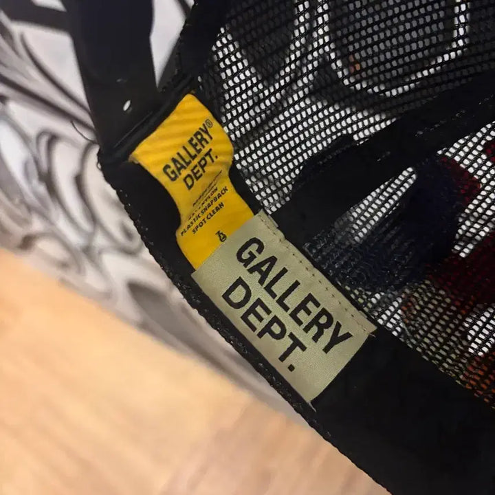 [BUNJANG] Gallery Dept. G Logo Trucker Cap / 갤러리 디파트먼트 g로고 트러커캡
