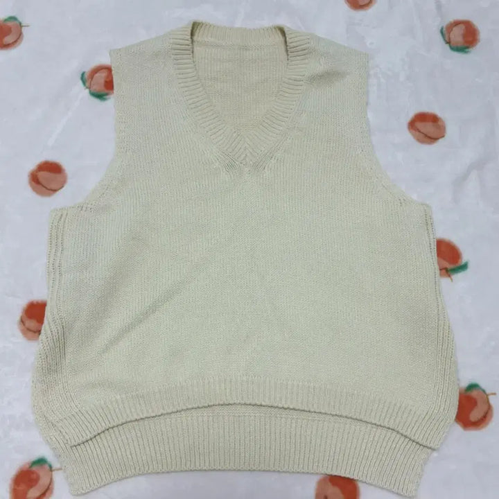 [BUNJANG] Ivory V-Neck Knit Vest / 아이보리 니트 조끼 V넥 판매합니당