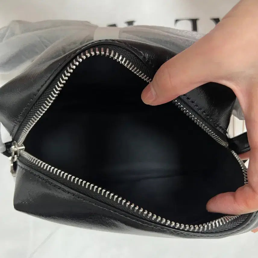 [BUNJANG] Lee Square Crossbody Bag - Black / 리이 SQUARE CROSSBODY BAG BLACK