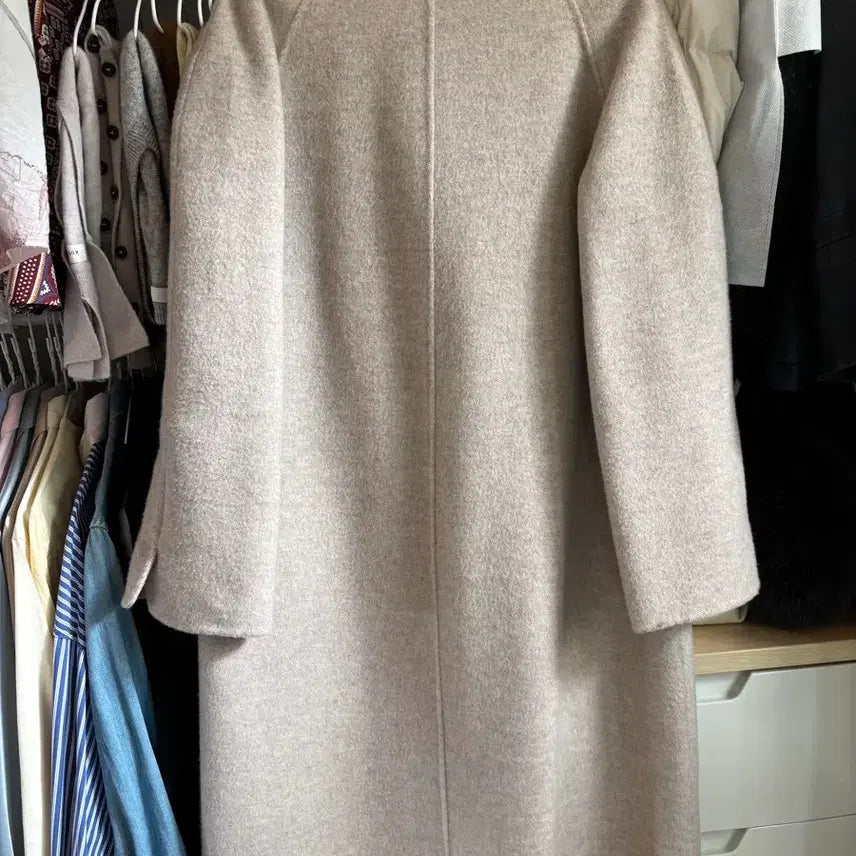 [BUNJANG] GIVY Coat (93% Wool) / GIVY 코트 (모 93%)