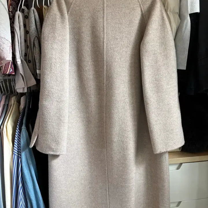 [BUNJANG] GIVY Coat (93% Wool) / GIVY 코트 (모 93%)