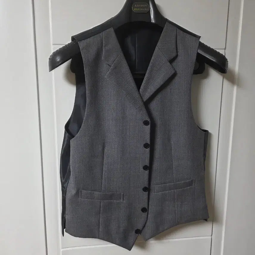 [BUNJANG] SODE Men's Three-Piece Suit / SODE 남자 쓰리피스 정장 투턱 바지