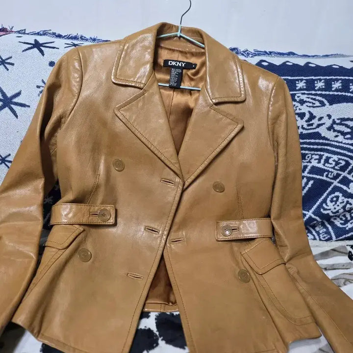 [BUNJANG] DKNY Leather Double Button Jacket / DKNY 가죽 더블 버튼 자켓