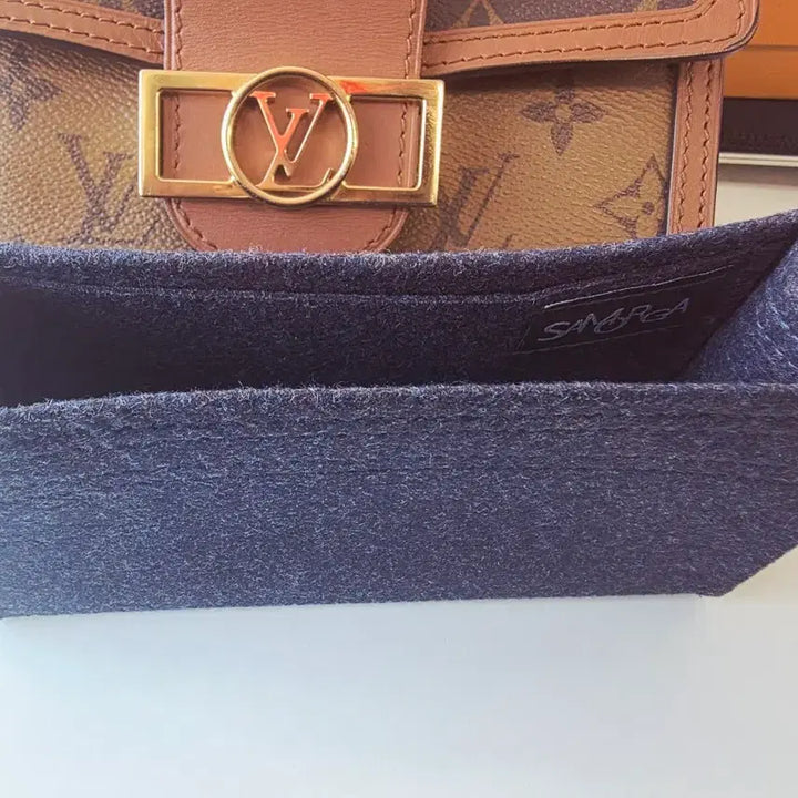 [BUNJANG] Louis Vuitton Dolphin Chain Wallet / 루이비통 돌핀 체인 월릿M68746