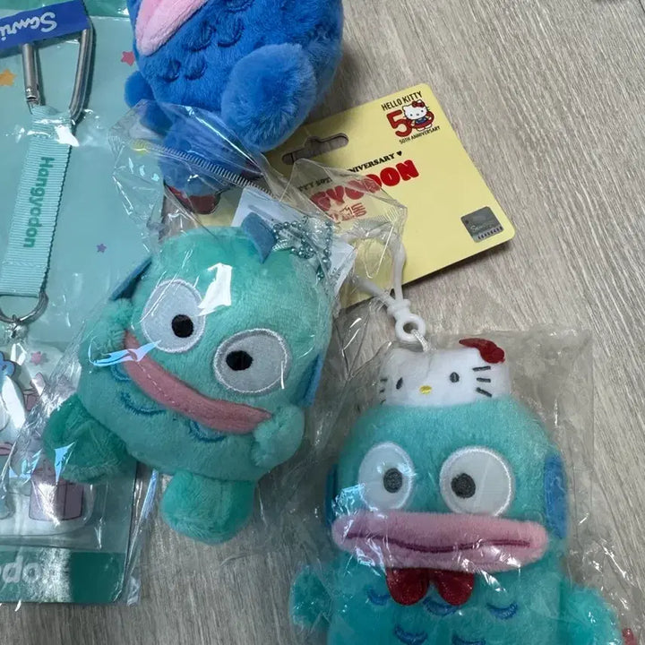 [BUNJANG] Hankyo-dong Assorted Goods / 한교동 키링,사탕기기,인형 판매