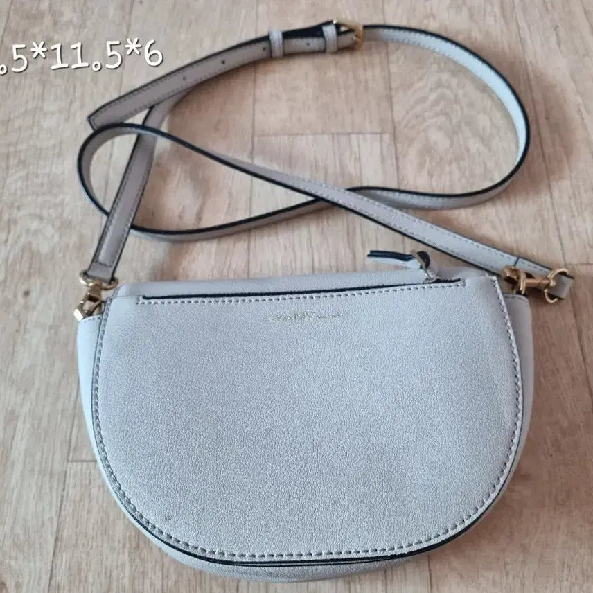 [BUNJANG] Oryany Roti Saddle Mini Crossbody Bag / 오야니 로티 새들 크로스바디백 크로스백