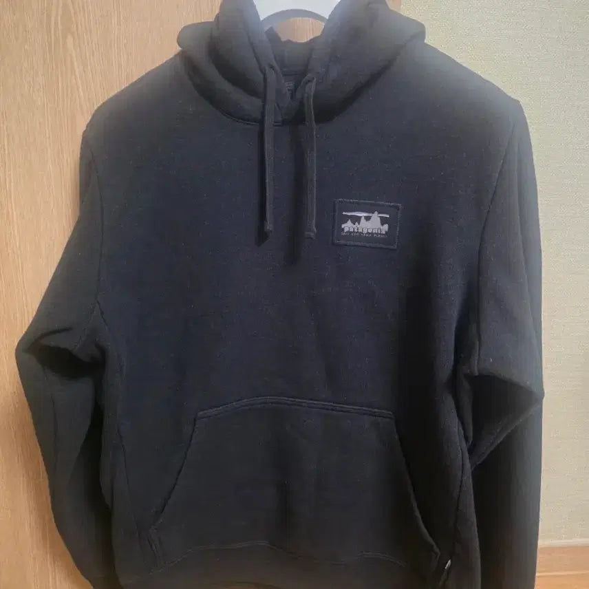 [SOLD OUT] 파타고니아 업라이즈 후드티 m 블랙