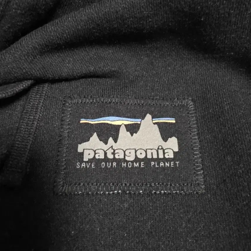 [SOLD OUT] 파타고니아 업라이즈 후드티 m 블랙