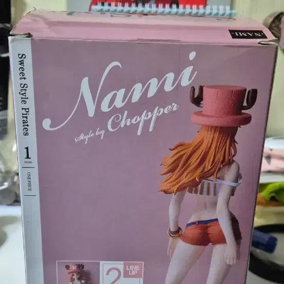 (택포)원피스 나미  쵸파 스타일 피규어 팝니다.
