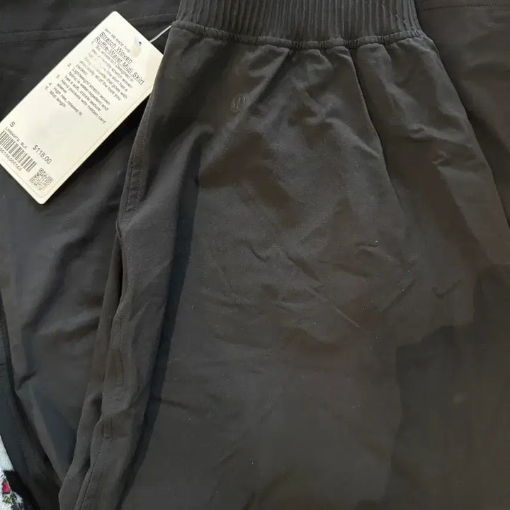 [BUNJANG] Lululemon Ruffle Midi Skirt Black S / 룰루레몬 러플 미디 스커트 블랙 S