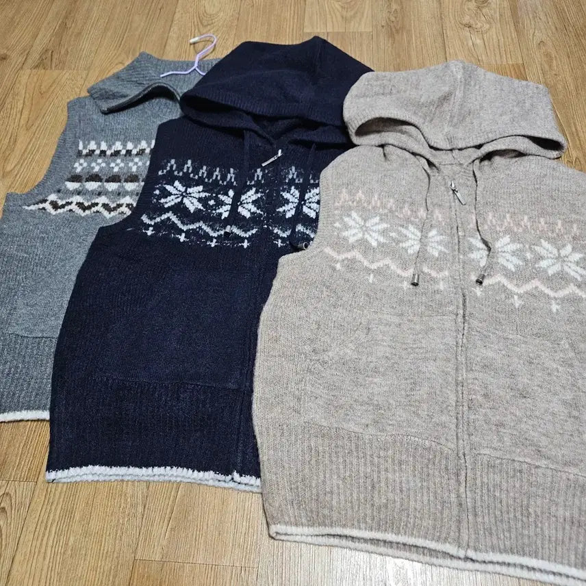 [BUNJANG] Hooded Knit Vest Bundle Set / 후드 니트 조끼 집업 베스트 3종