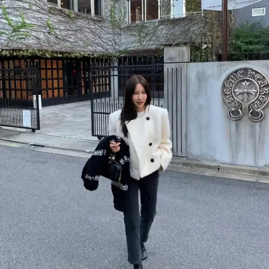 [BUNJANG] LoveMeUs Claire Boucle Coat Jacket Ivory / 러브미우 끌레 부클 코트 자켓 아이보리