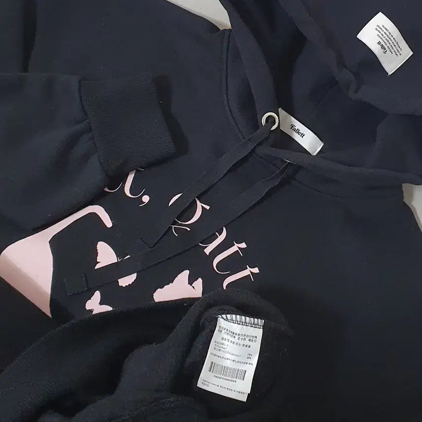 [BUNJANG] Fallett Black Big Logo Cats Hood / No.26022809 Fallett 팔렛 블랙 빅로고 후드 캣츠후드