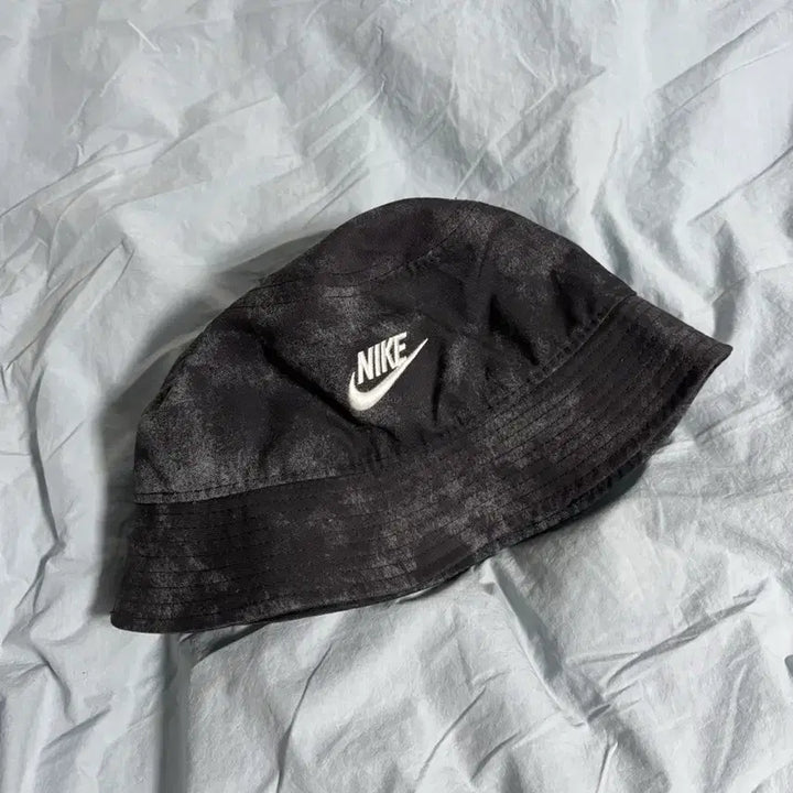 [BUNJANG] Nike Tie-Dye Bucket Hat / (XL) 나이키 타이다이 버킷햇