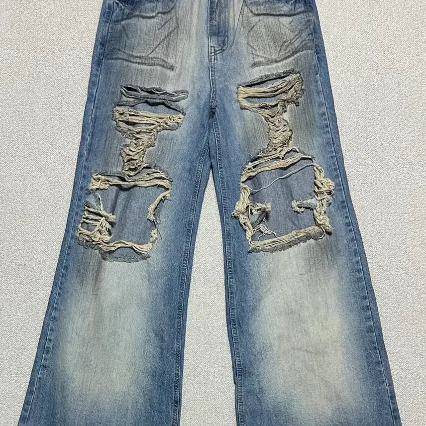 [SOLD OUT] 선데이오프클럽 워싱 디스트로이드 와이드 팬츠