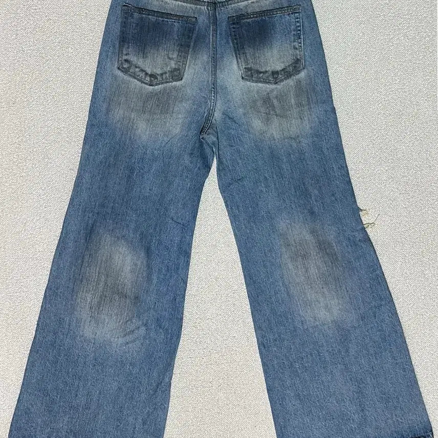 [SOLD OUT] 선데이오프클럽 워싱 디스트로이드 와이드 팬츠