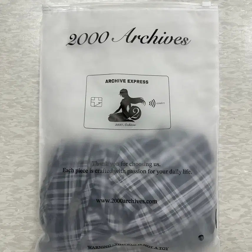 [BUNJANG] 2000 Archive Mesh Off Shoulder Top / (새상품 / 택제거X) 2000아카이브 오프숄더 매쉬 탑