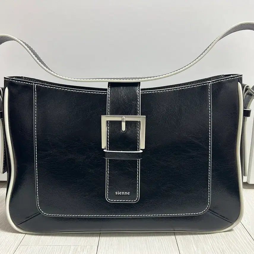 [BUNJANG] Sienne Opera Square Bag - Black Handbag / 시엔느 Opera Square Bag 블랙 오페라 스퀘어백
