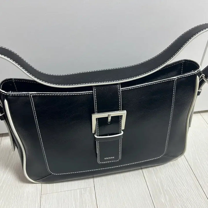 [BUNJANG] Sienne Opera Square Bag - Black Handbag / 시엔느 Opera Square Bag 블랙 오페라 스퀘어백