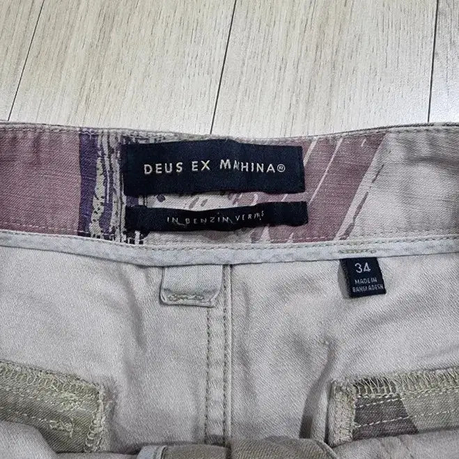 [BUNJANG] Deus Ex Machina Harris Short 34 inch / 데우스 엑스 마키나 해리스숏 34인치