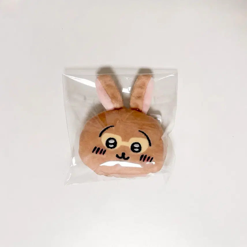 [BUNJANG] Chiikawa Sun Tan Usagi Face Doll Badge / 치이카와 관광 노벨티 썬탠 탄 우사기 얼굴 인형 뱃지